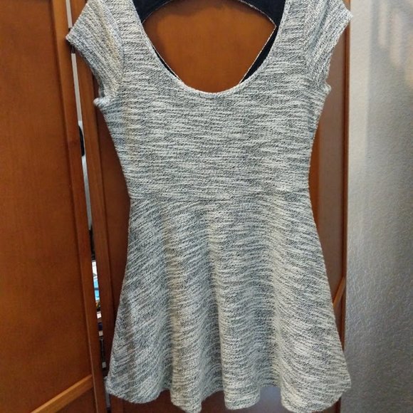 [M] Grey Knit A-Line Cap Sleeve Mini Dress - Picture 5 of 6